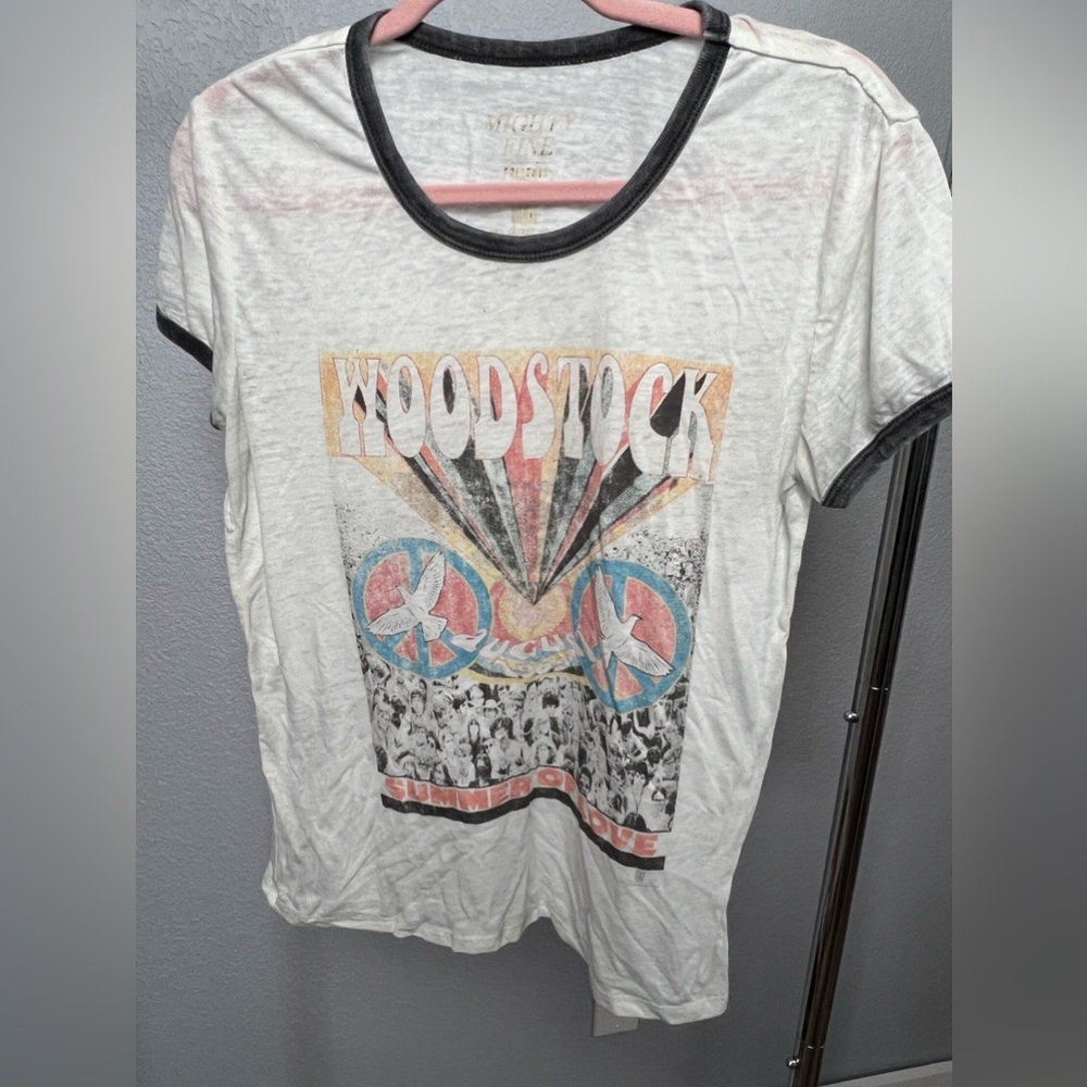 Graphic tee